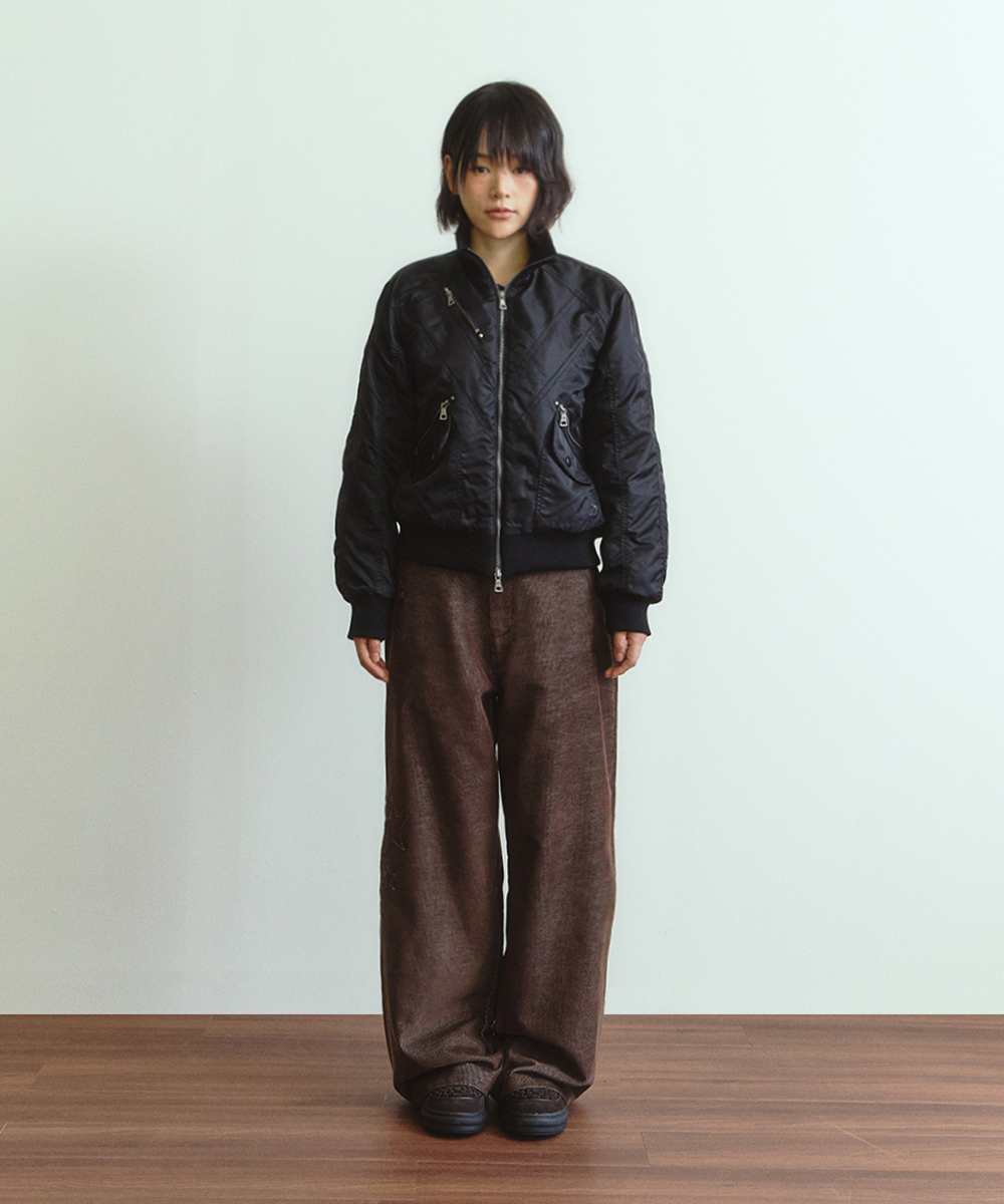 DANDEL cropped studded MA-1 jacket (カーキ) DD25FLOT-002 KH - 02.png